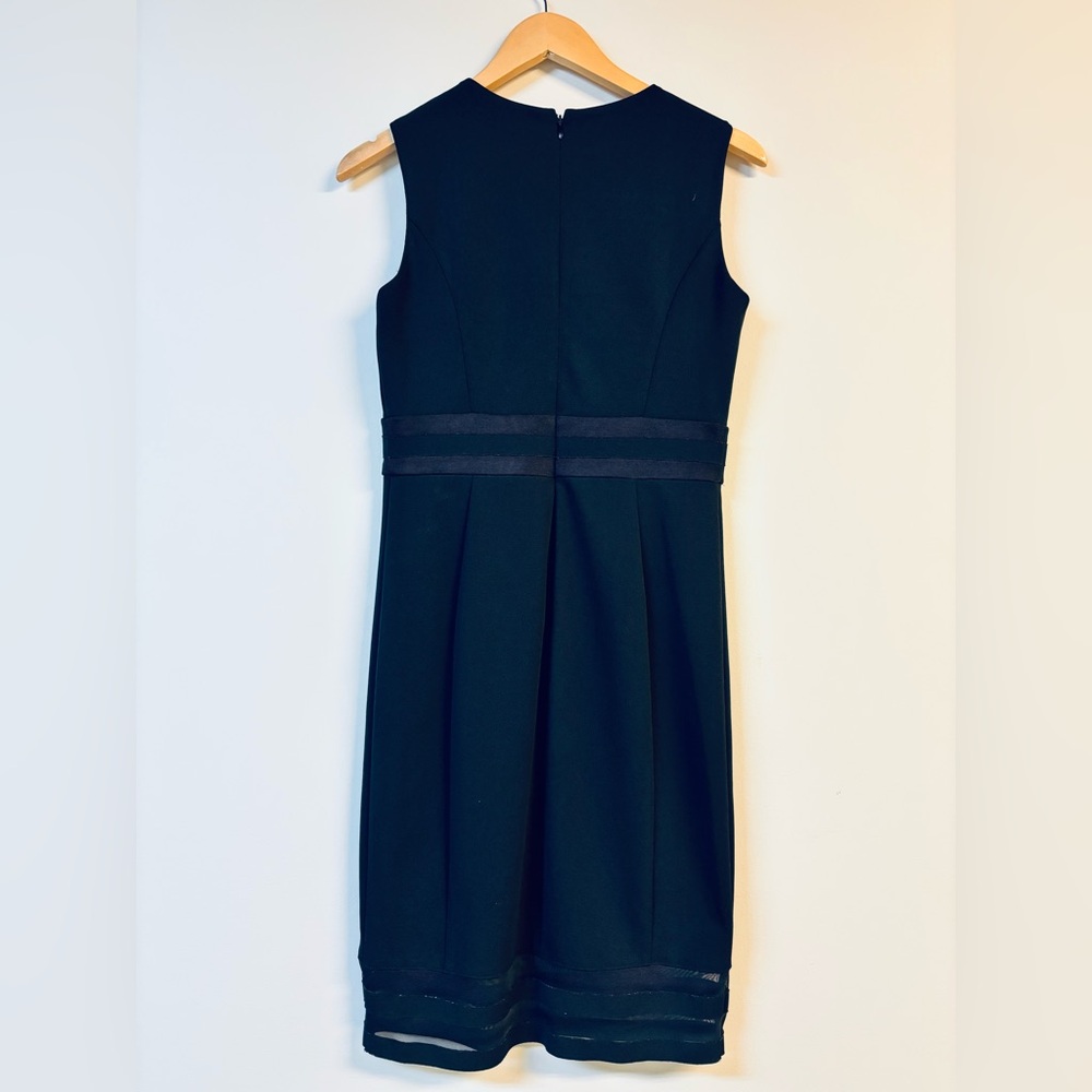 Calvin Klein Black Sleeveless Shift Dress Sheer Hem Size 4 - Picture 6 of 8